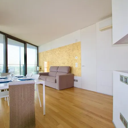 Torre Aquileia - Immobiliare Lägenhetshotell