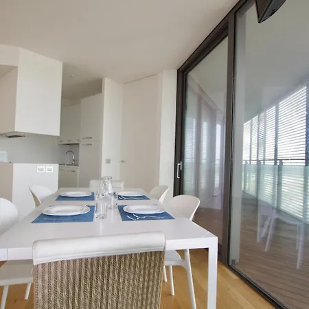 Torre Aquileia - Immobiliare 4* 리도 디 예솔로